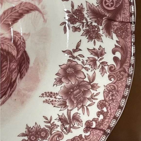 William James Farm Yard - Red by Jay Import - Picture 13 of 16